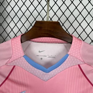Maillot FC Barcelone Concept Rose 2025-26